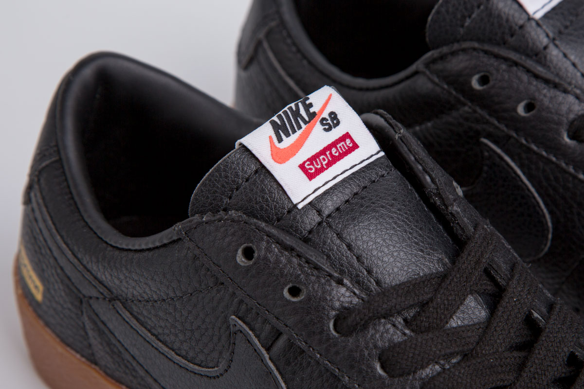 nike sb x supreme blazer low