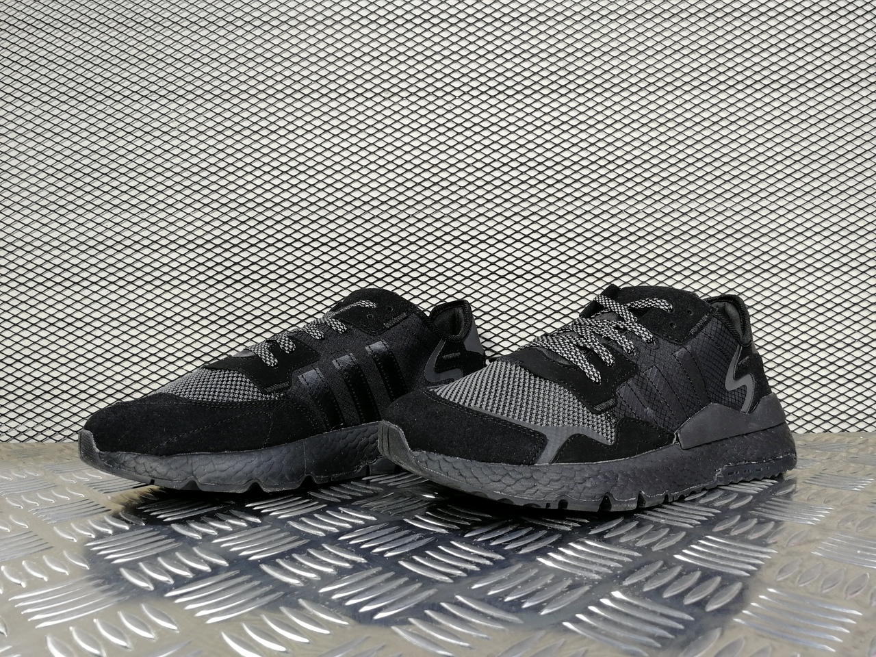 nite jogger boost core black carbon