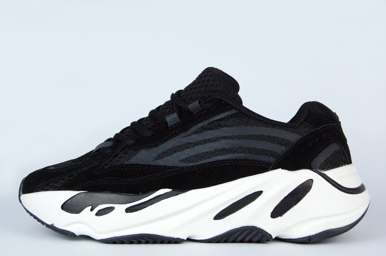 adidas yeezy boost 700 black